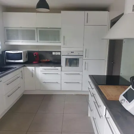 Maison De Spacieuse Et Lumineuse, Proche Nantes Et Holiday home *